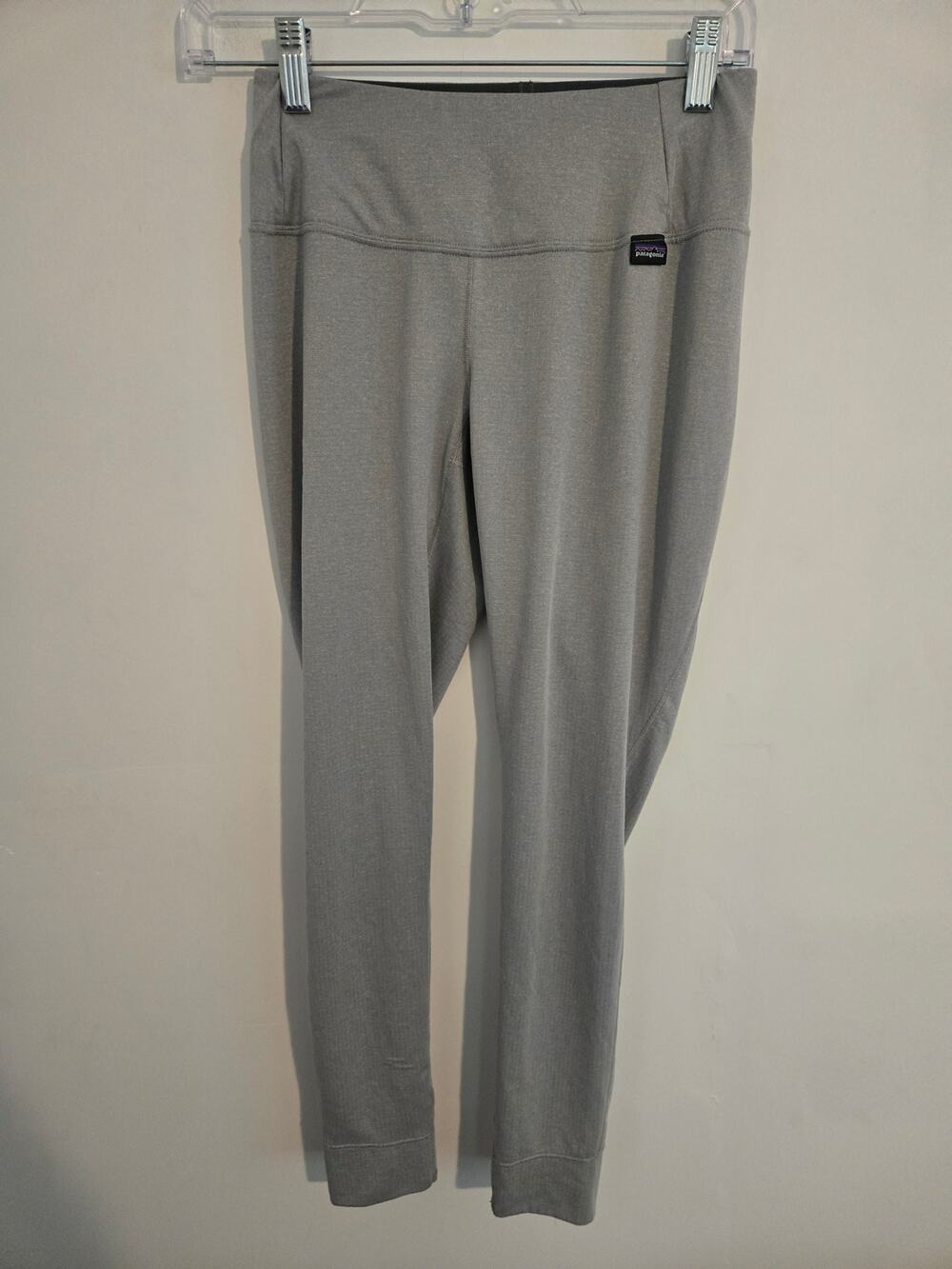 Patagonia Women's Capilene® Midweight Bottoms polartec size XS gray baselayer.